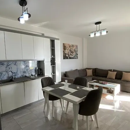 Seaview White Apartment Sarande